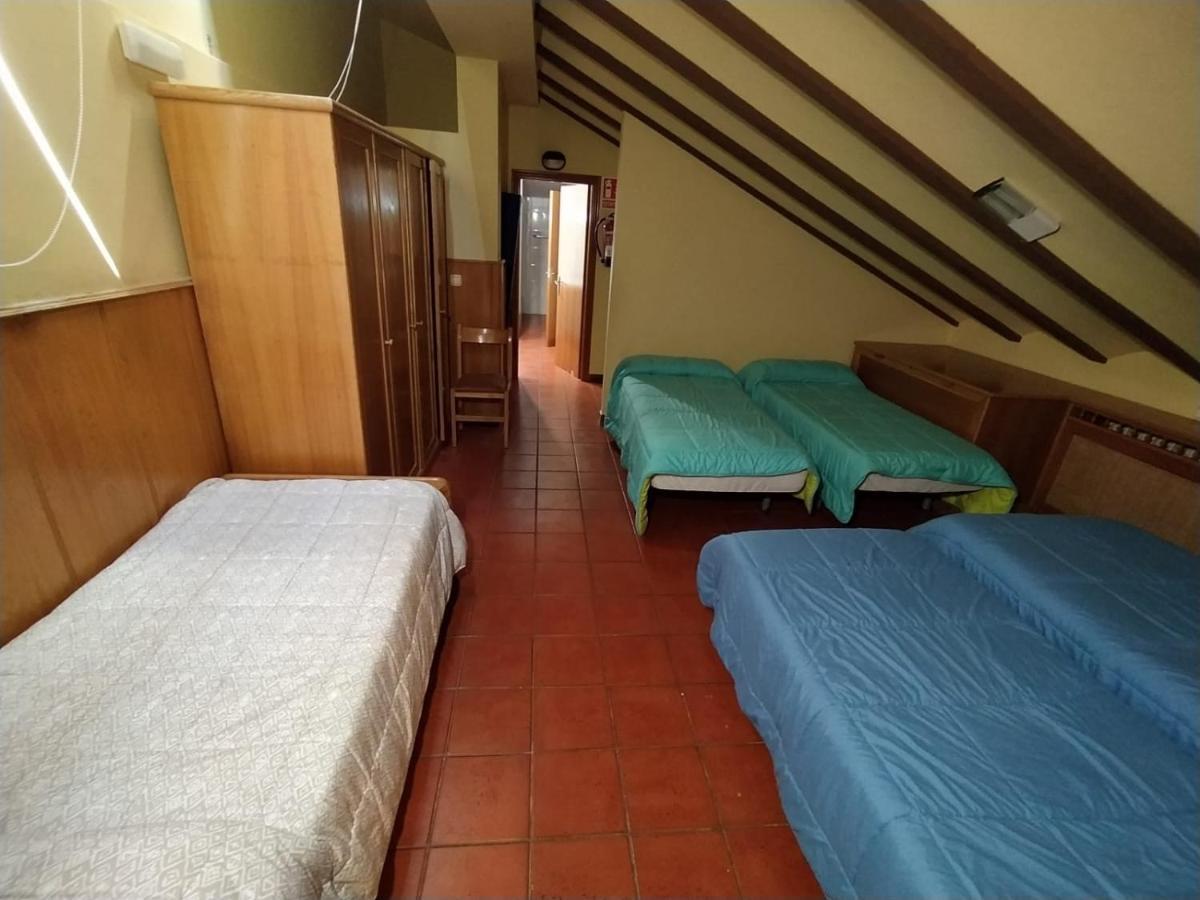 Albergue De Nuestra Senora Carrasquedo Granon Εξωτερικό φωτογραφία